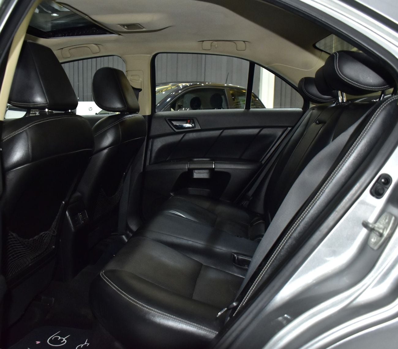 Suzuki Kizashi EXCELLENT DEAL for our Suzuki Kizashi ( 2014 Model ) in Silver Color GCC Specs