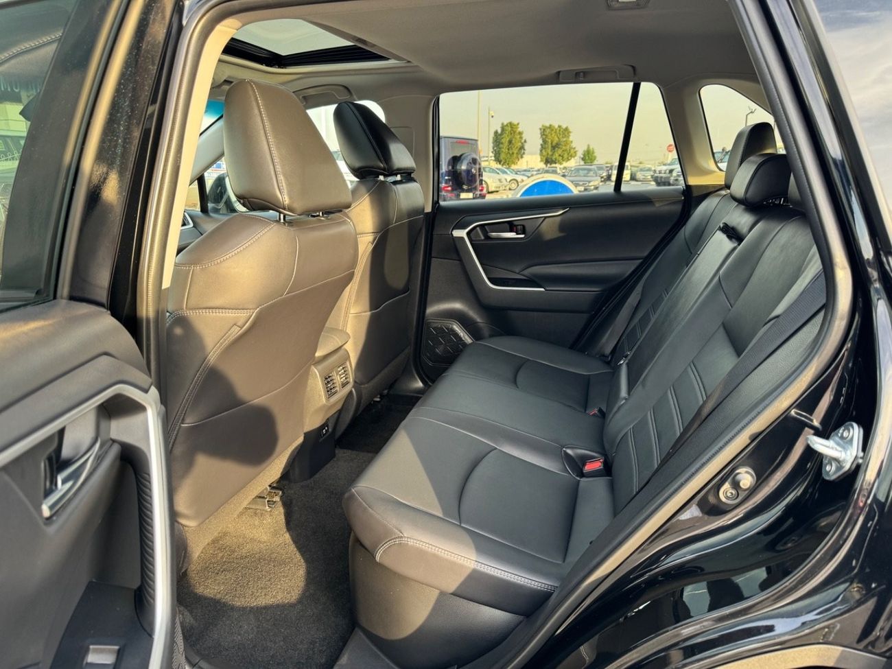 Toyota RAV4 2021 HYBRID EV ENGINE AWD FULL OPTION USA IMPORTED