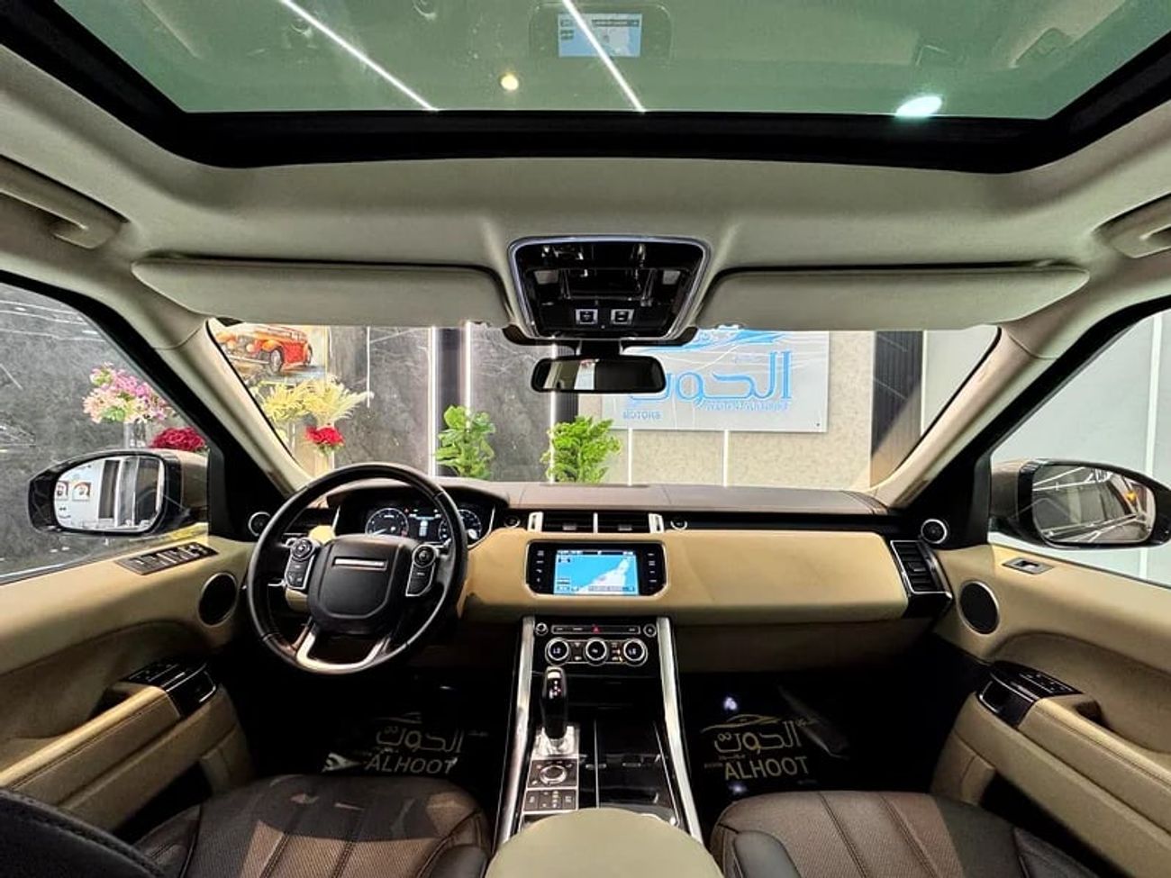 لاند روفر رينج روفر سبورت Supercharged 5.0L SUPERCHARGED || GCC II FULLY LOADED || FOOTSTEPS || ACCIDENT FREE