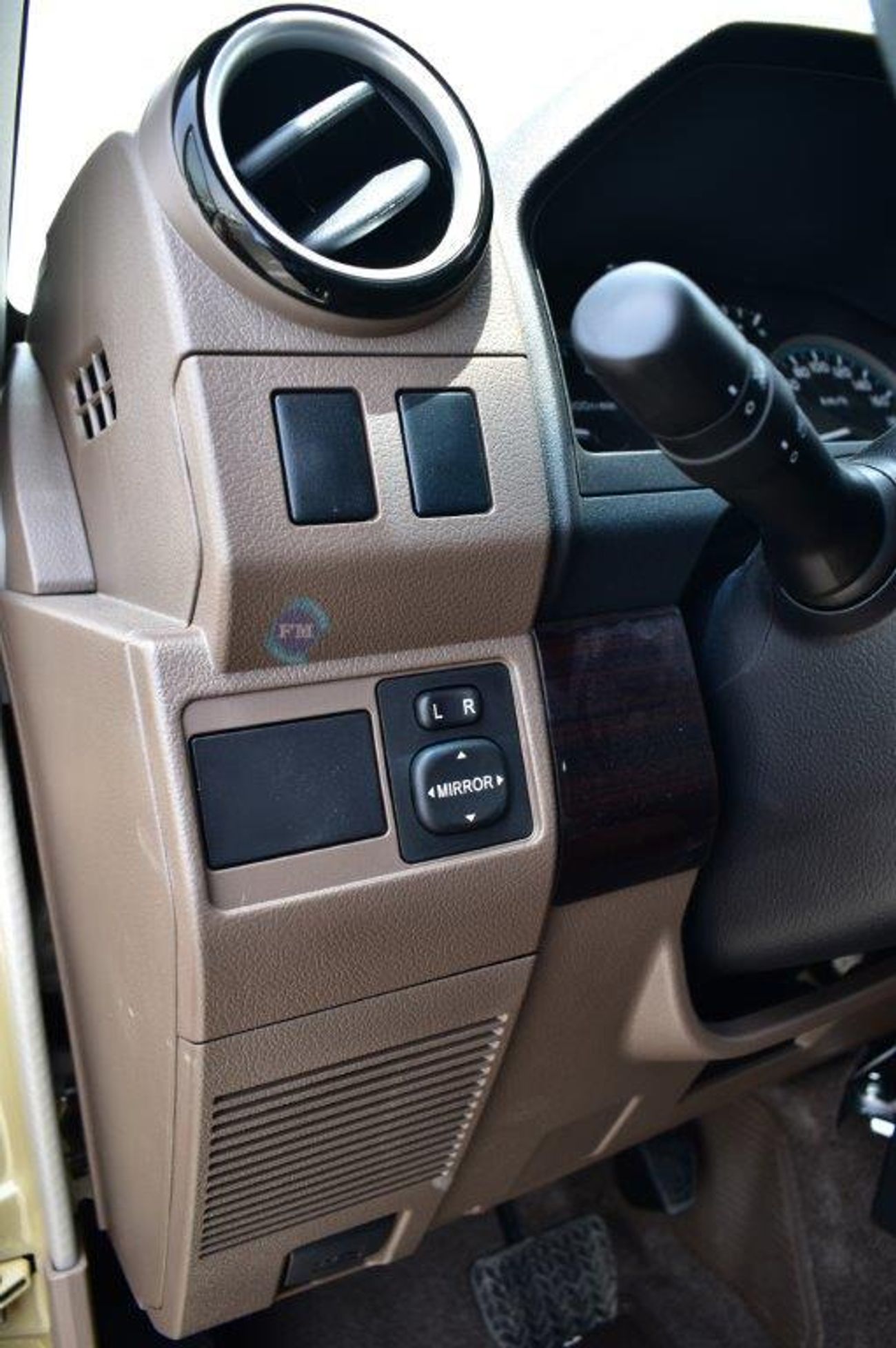 Toyota Land Cruiser 70 71 Hardtop V6 4.0L Petrol 4WD Automatic