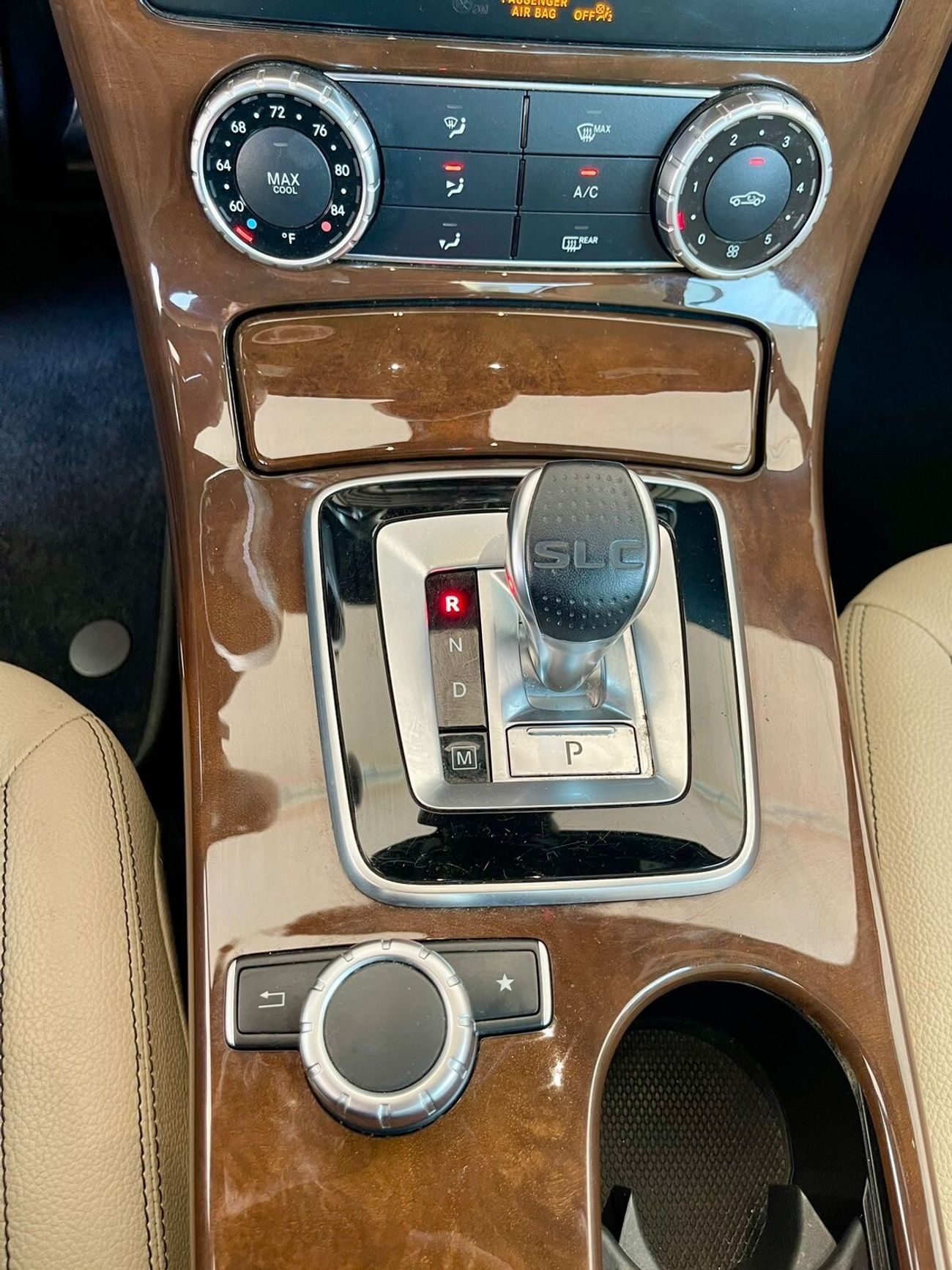 مرسيدس بنز SLC 300 Std 2.0L