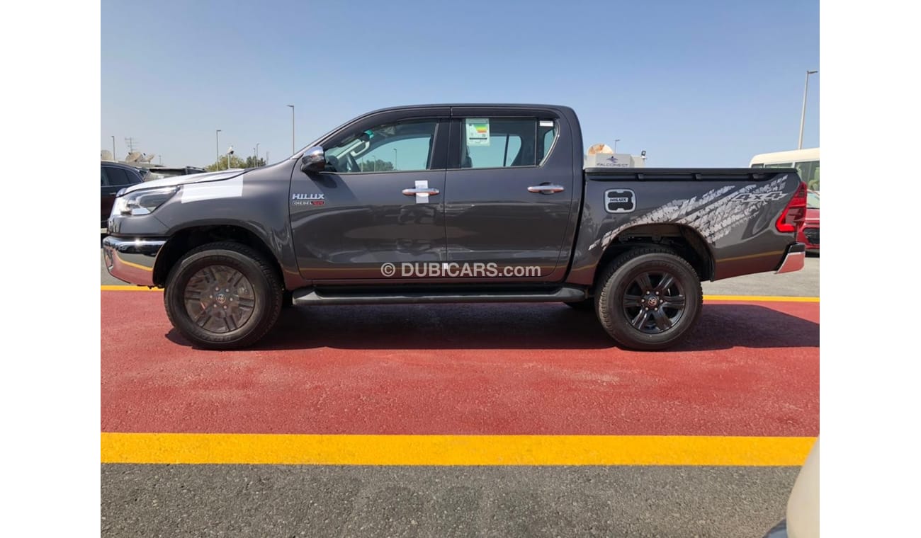 Toyota Hilux TOYOTA HILUX 2.8L, DIESEL, AUTOMATIC , GRAY EXTERIOR WITH BLACK INTERIOR, ONLY FOR EXPORT