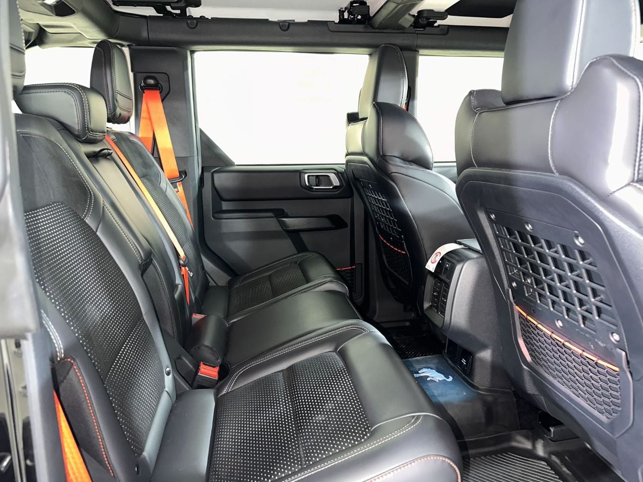 فورد برونكو RAPTOR B4D4925SB / AL TAYER MOTORS AL QOUZ SHOWROOM