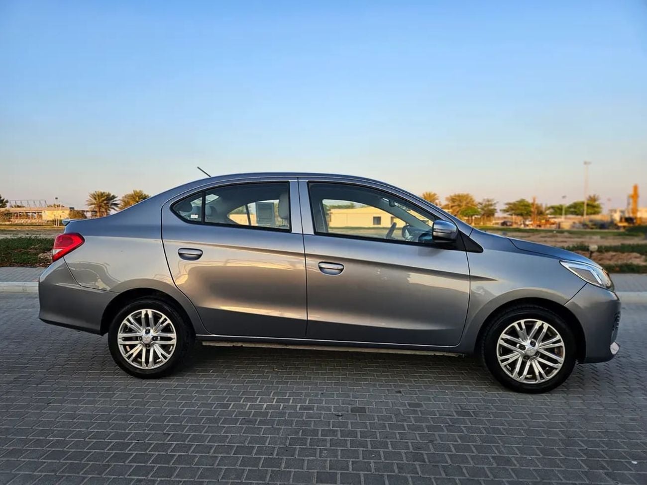 ميتسوبيشي اتراج GLX Medium Line | GCC Specs | Economical Reliable Family Sedan