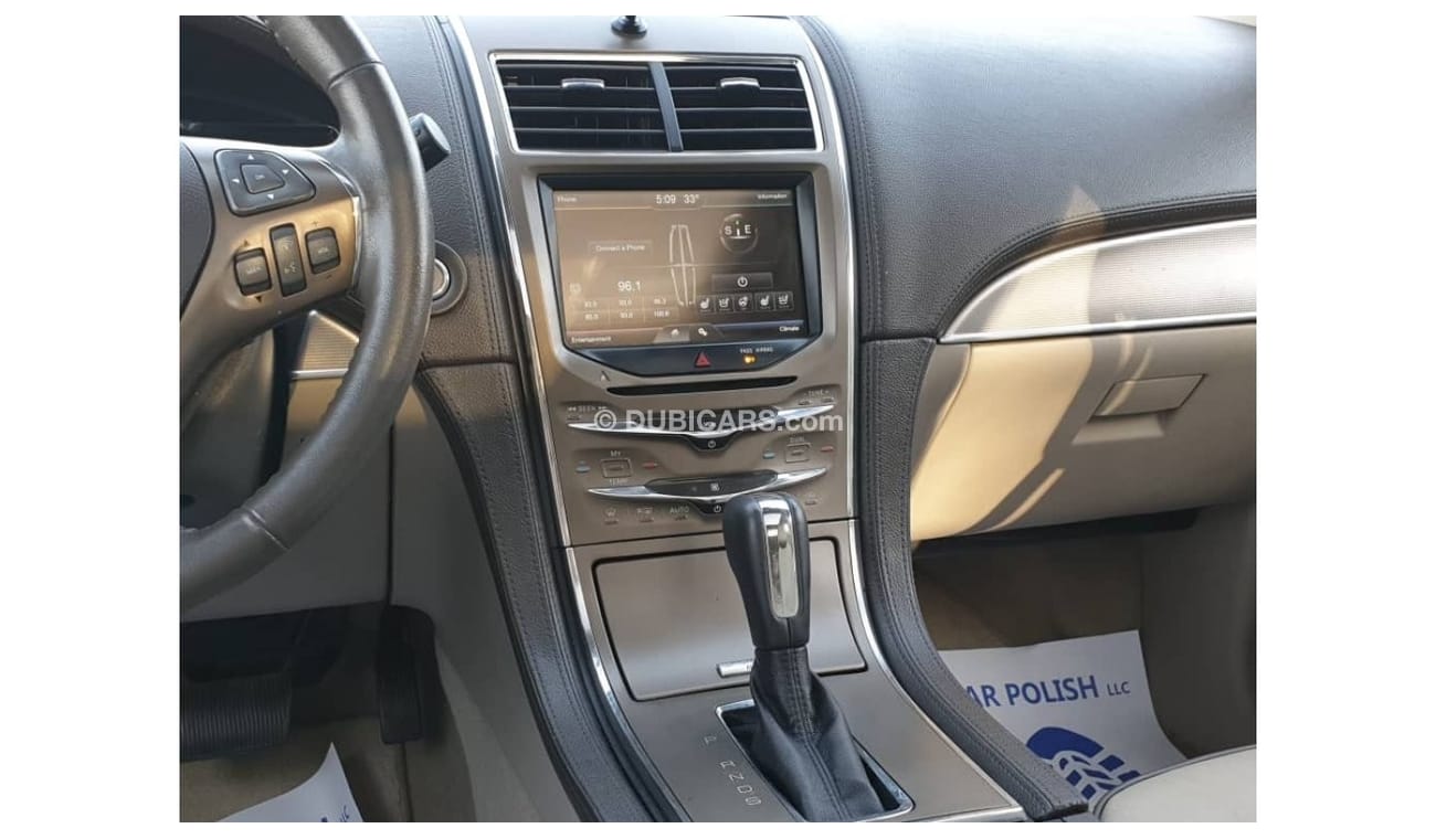 Lincoln MKX Luxury LINCOLN MKX 2014 GCC PERFECT CONDITION - FULL SERVICE HISTORY AVAILABLE - LOW MILEAGE