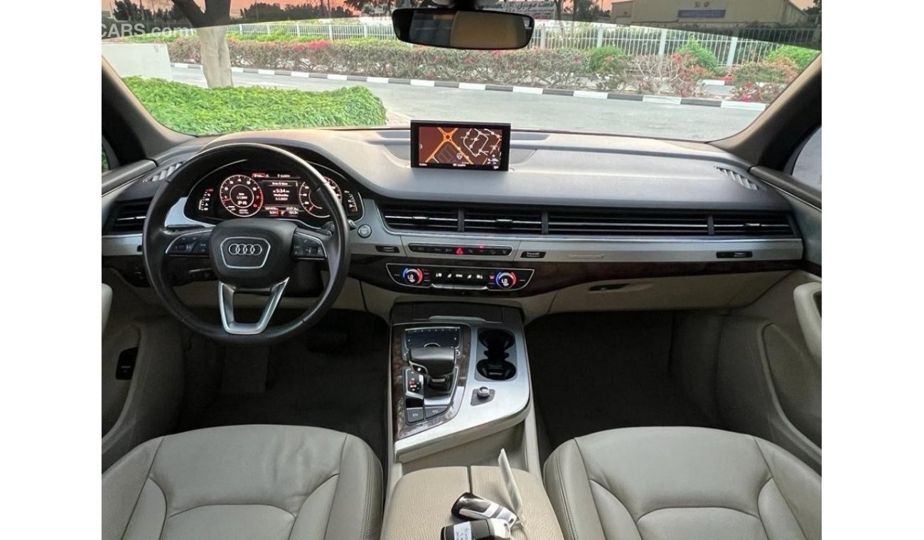 أودي Q7 45 TFSI quattro S-لاين