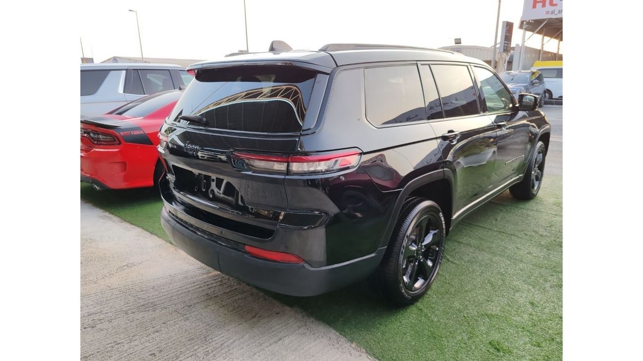 Jeep Grand Cherokee L Limited Warranty one year