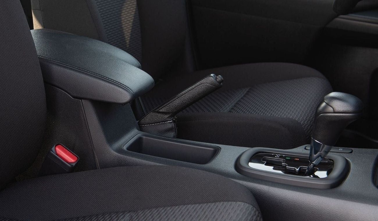 تويوتا هيلوكس TOYOTA HILUX 2.4L MID OPTION A/T MY2024 FOR EXPORT