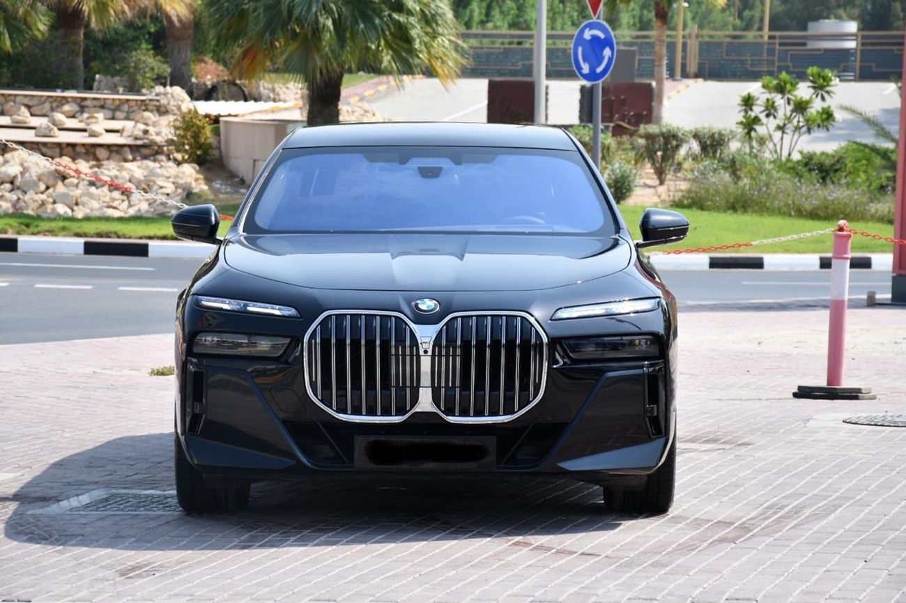 BMW 735 BMW 735i M KIT 2024 GCC FULL