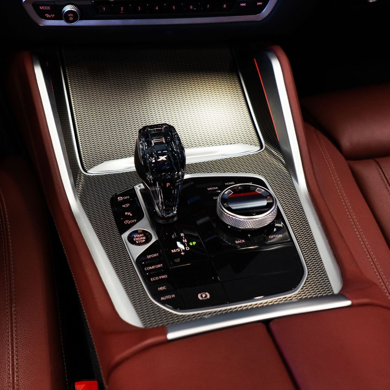 بي أم دبليو X6 xDrive40i Luxury M Sport Package 3.0L AED 4,599 pm • 0% Downpayment • X6 xDrive40i M Sport • Agency