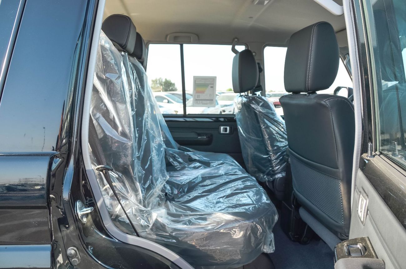 Toyota Land Cruiser 70 TOYOTA LAND CRUISER 76 2.8L 4WD SUV 2025