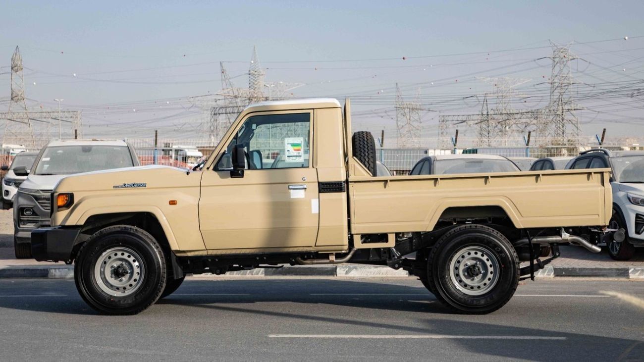 تويوتا لاند كروزر بيك أب 70 