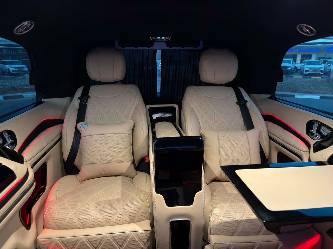 مرسيدس بنز V 250 GCC SPEC NEAT AND CLEAN