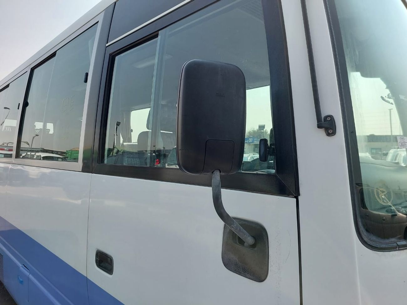 Nissan Civilian NISSAN CIVILIAN BUS RHD 2001 MODEL 4.1 L DIESEL MANUAL(PM10079)