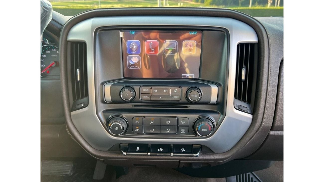 GMC Sierra 3500 SLE GMC Sierra 2017 Double tire GCC // Orginal paint // accident free // perfect condition