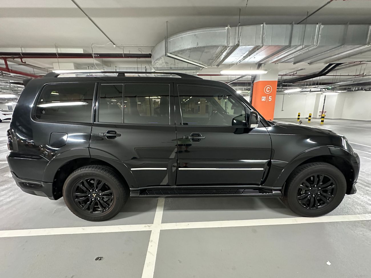 Mitsubishi Pajero 3.8L 5 Door Signature Edition