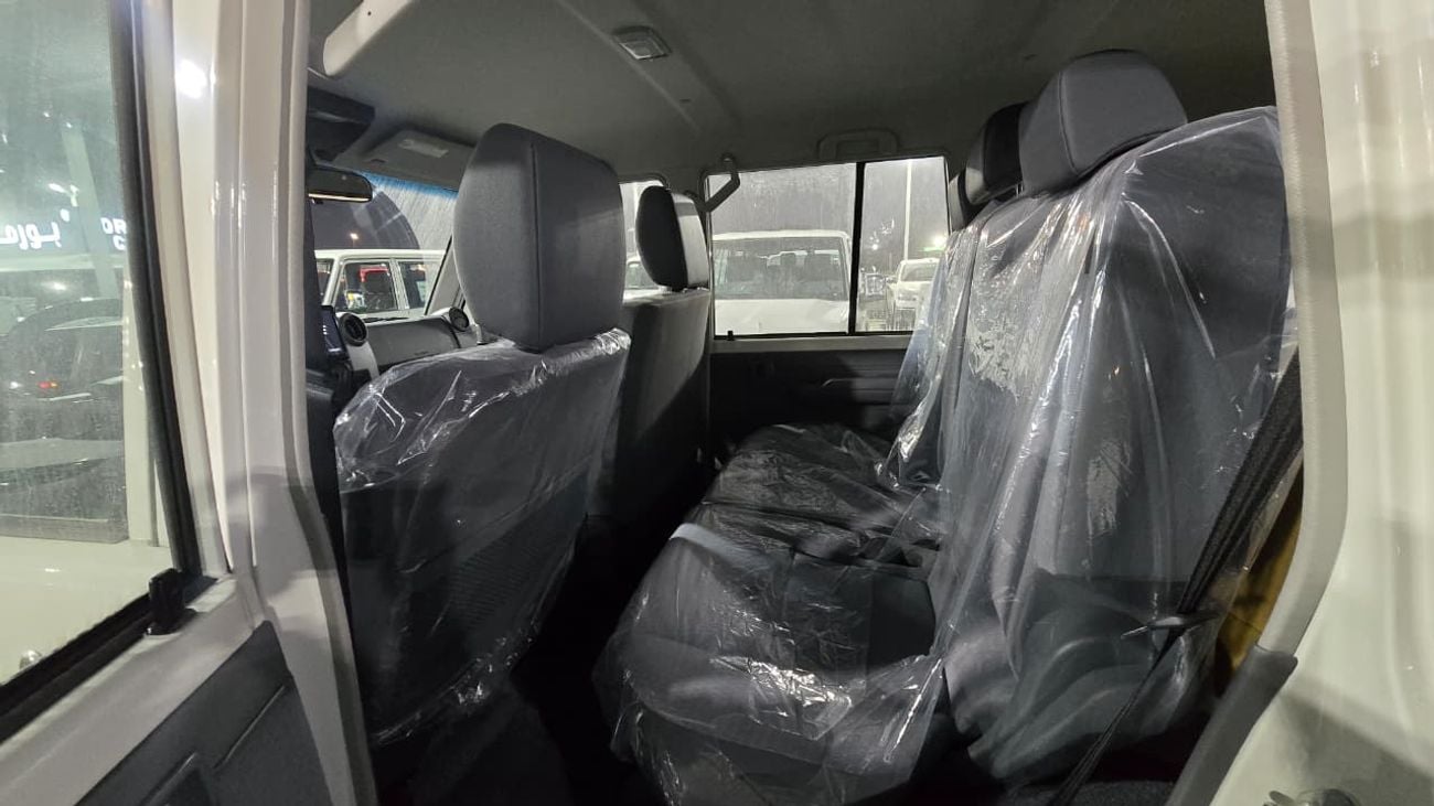 تويوتا لاند كروزر 70 Std 4.0L AWD