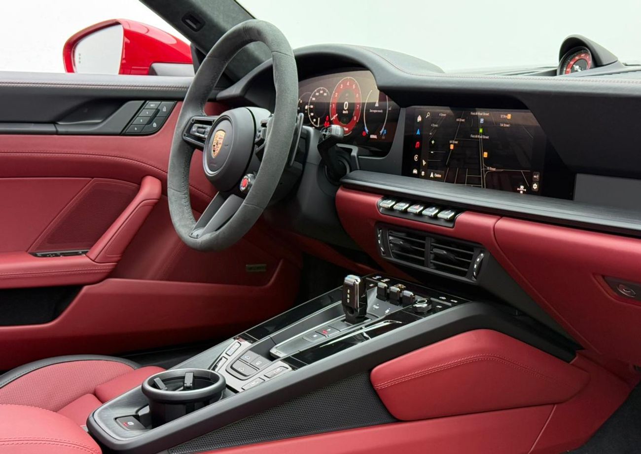 بورش 911 2026 Porsche 911 Carrera GTS ,Warranty Aug 2027 ,Excellent Condition ,GCC