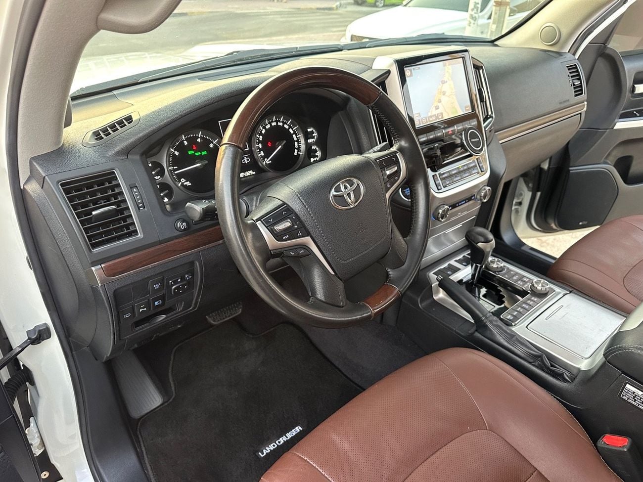 Toyota Land Cruiser VXR