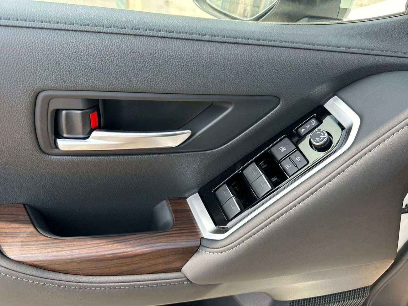 تويوتا لاند كروزر 2024 Toyota Land Cruiser LC300 GXR L2 3.3L V6 TT Twin Turbo Diesel A/T 4WD Export Only