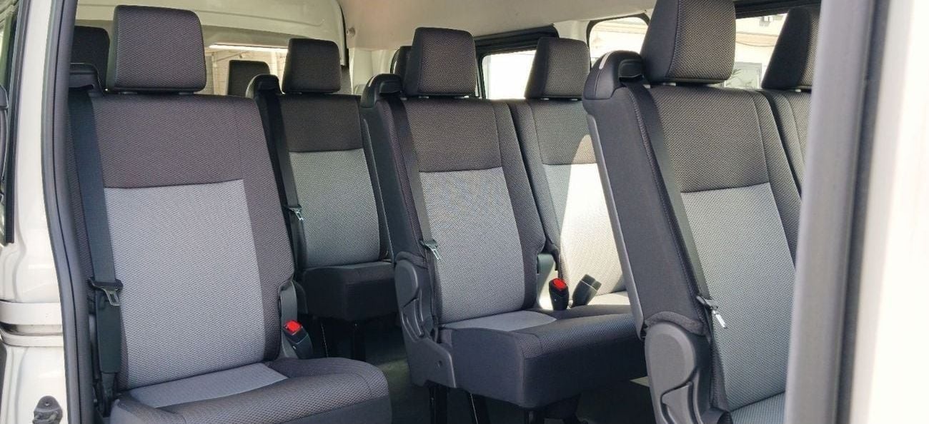 Toyota Hiace DLS - STD ROOF Toyota HiAce Highroof 2.8L Diesel MT 2025YM
