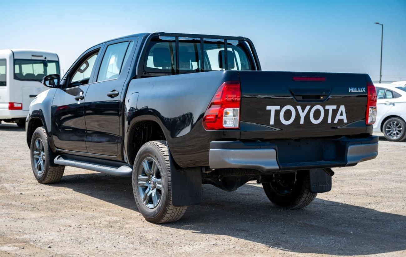Toyota Hilux GLX 2.7L Medium Grade | Double Cabin | 4x4 | Automatic | Petrol