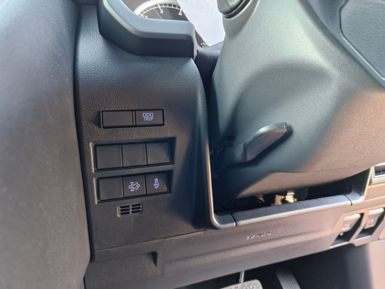 Toyota Land Cruiser 300 GXL RHD 2024 DIESEL 3.3L V6 TWIN TURBO 7-Seats 4X4 0KM