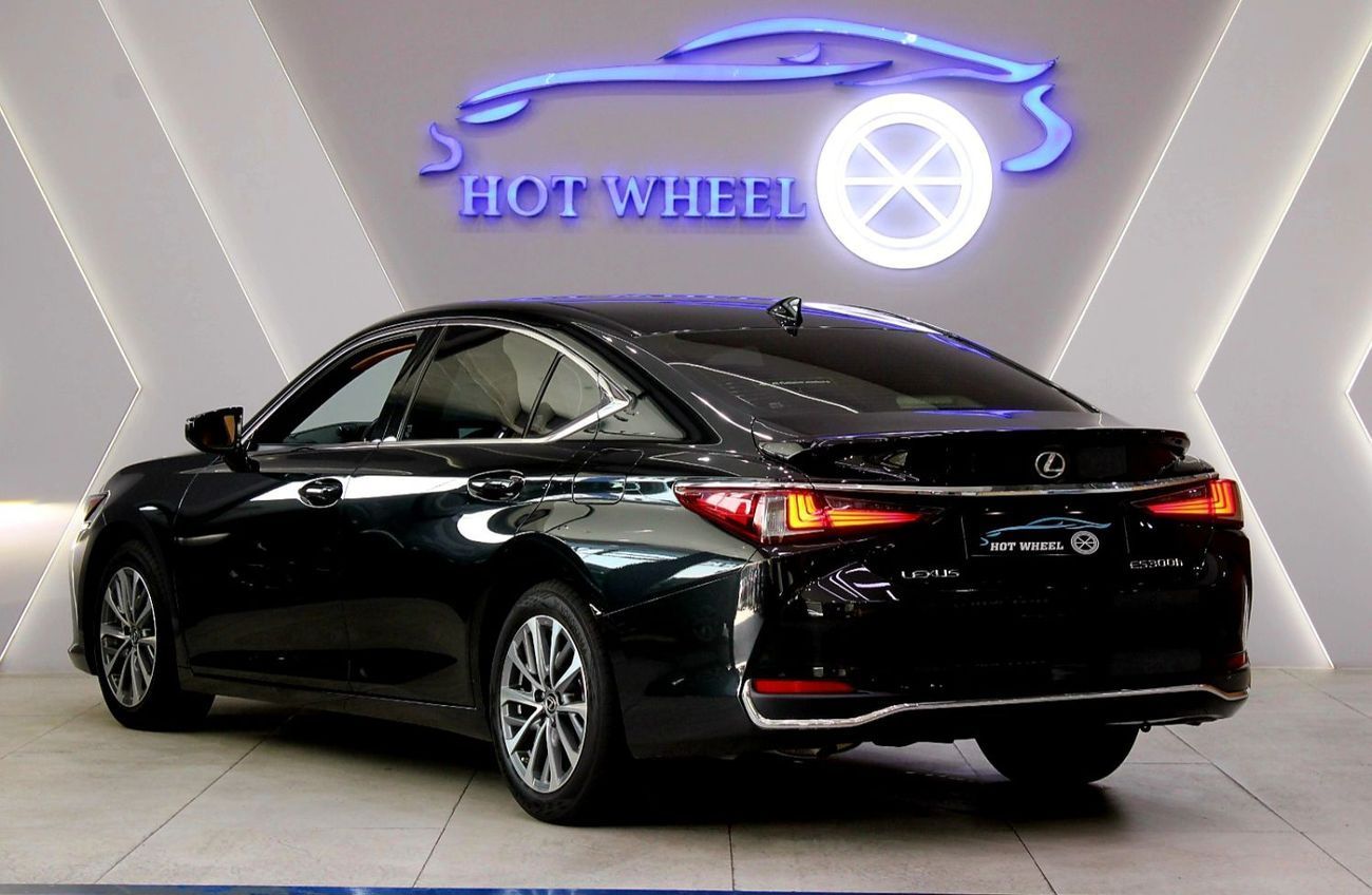 لكزس ES300h AlFuttaim warranty