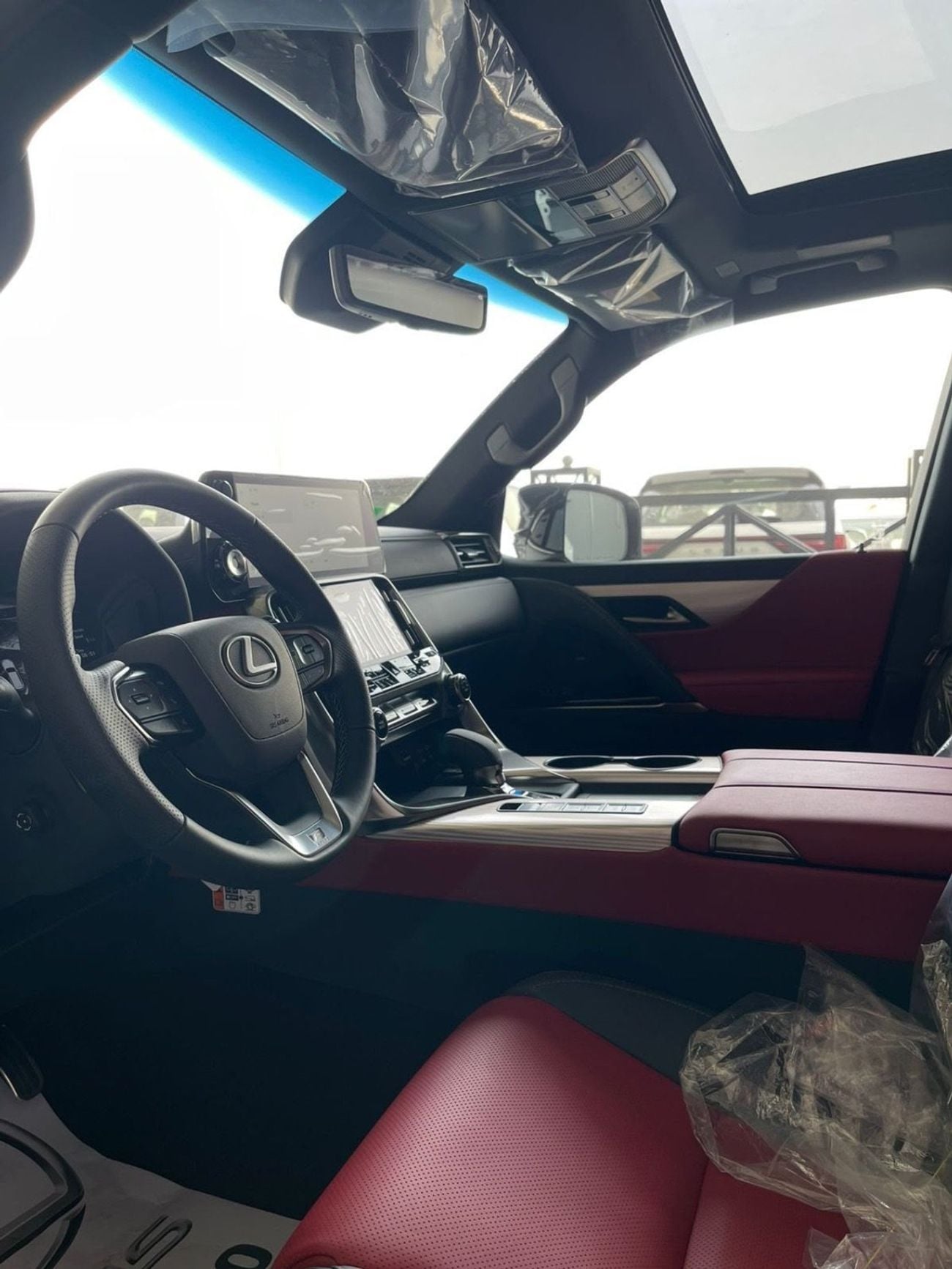 لكزس LX 700h F SPORT