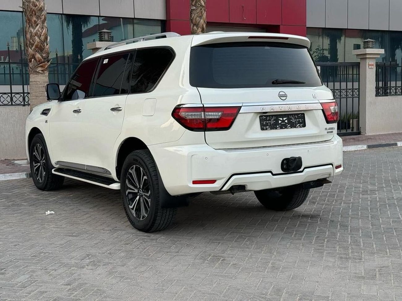 نيسان باترول LE بلاتينوم نيسان باترول بلاتينيوم 2014 محول 2022