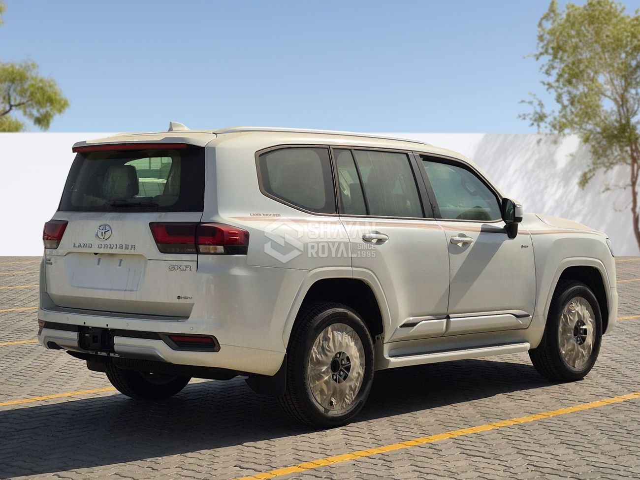 Toyota Land Cruiser LC300 GXR FULL OPTION 3.5L HEV 457TT AT | 7-SEATS | JBL | SOFT DOOR CLOSING| 2026MY