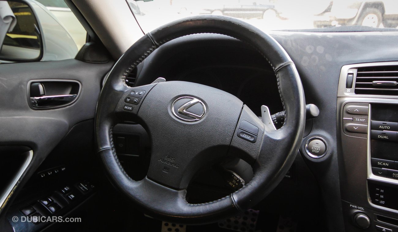 Lexus IS350