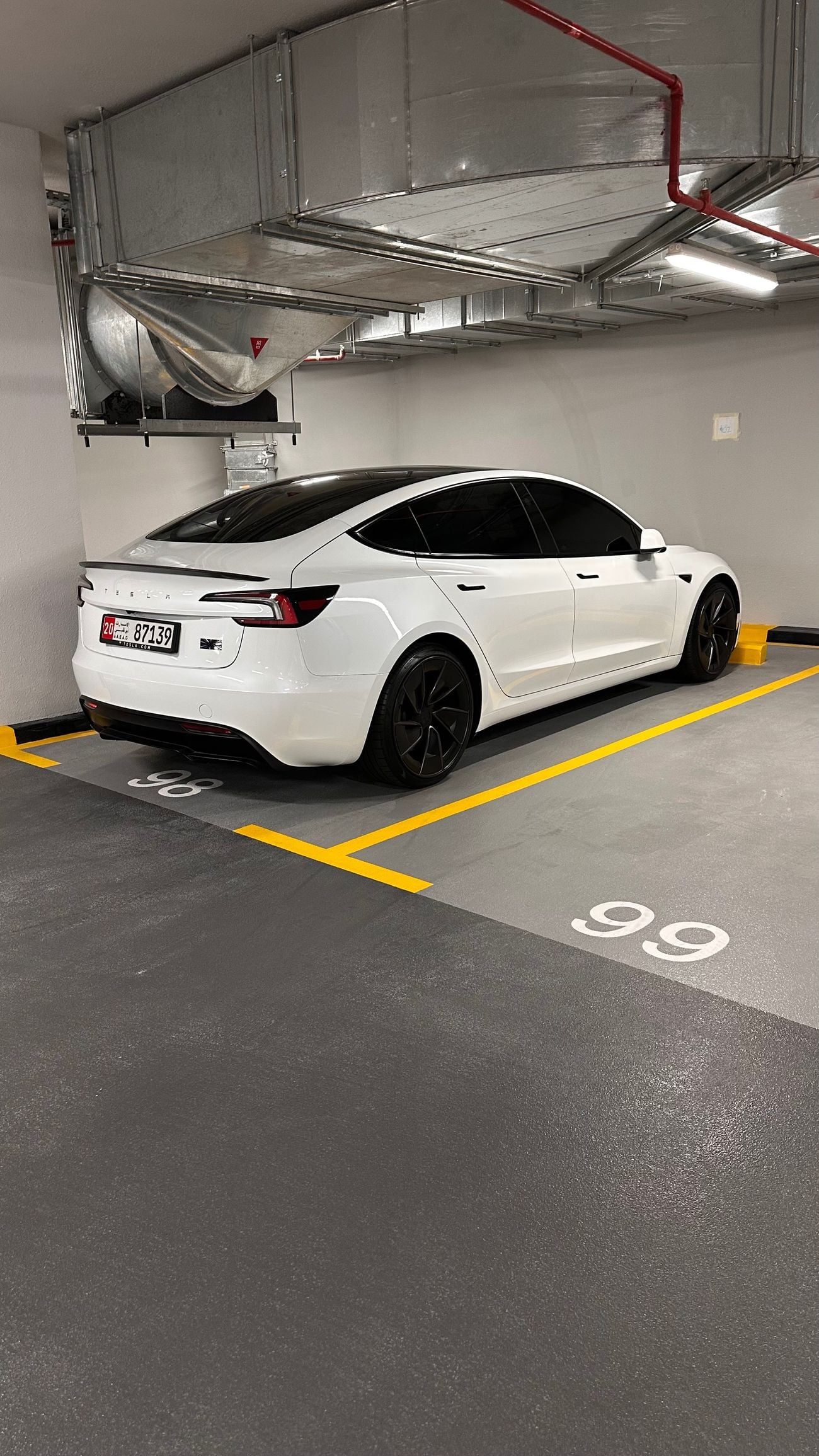 Tesla Model 3 PERFORMANCE