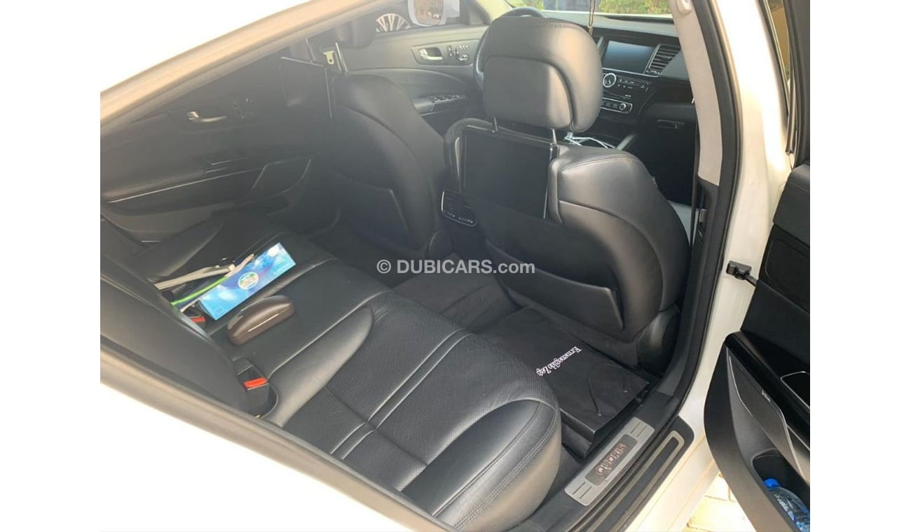 Kia Quoris 2014 g cc full options no 1 F. S. H