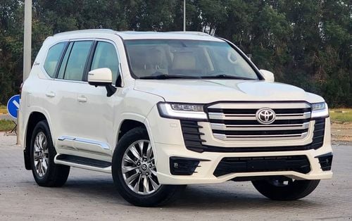 Toyota Land Cruiser GXR 2018 MODEL FACELIFT TO 2024 SHAPE EXTERIOR AND INTERIOR BOTH FULL OPTION