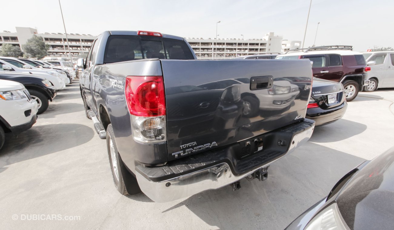 Toyota Tundra