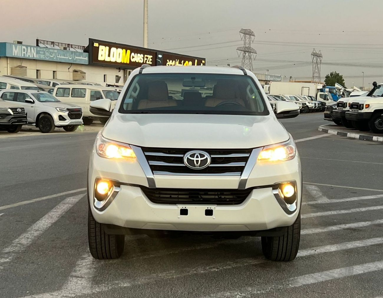 Toyota Fortuner 2019 Toyota Fortuner EXR 2.7 L V4 -AWD 4x4 - Rear CAM & Sensor - Cruise Control -  71000 km