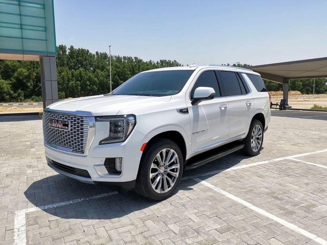 GMC Yukon GMC Denali - 2021 - White