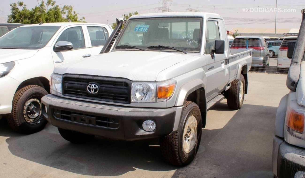 Toyota Land Cruiser Pick Up Left hand drive new 4.2 diesel 1HZ very few in stock available high spec over fenders, power windows
