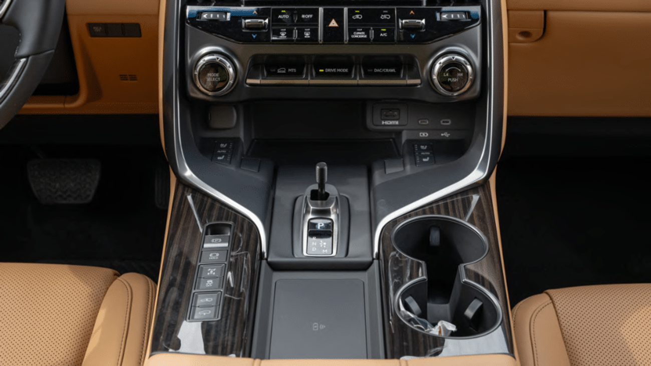 Lexus LX 700h Lexus 2025 LX 700h Hybrid