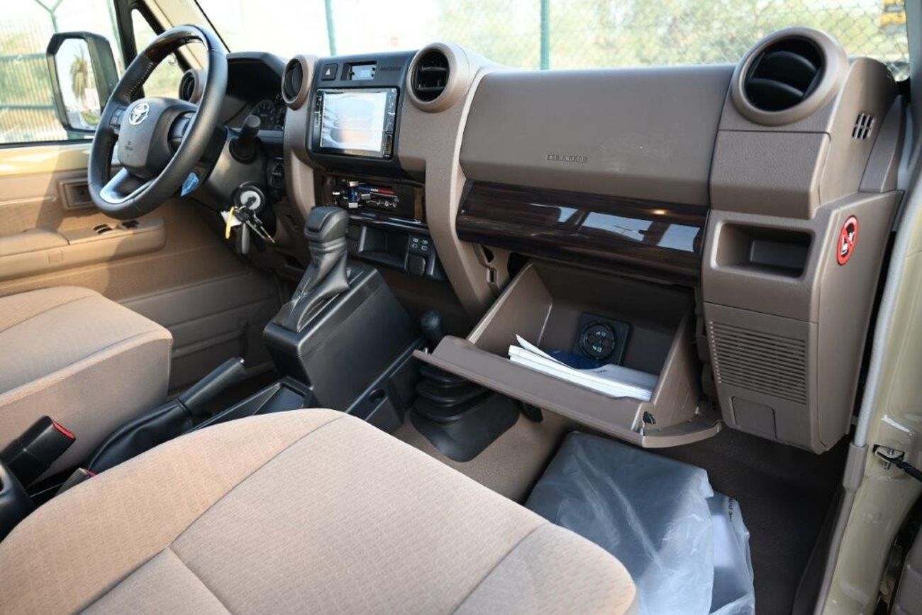 Toyota Land Cruiser Pick Up 79 Single Cab DX V6 4.0L Petrol Automatic