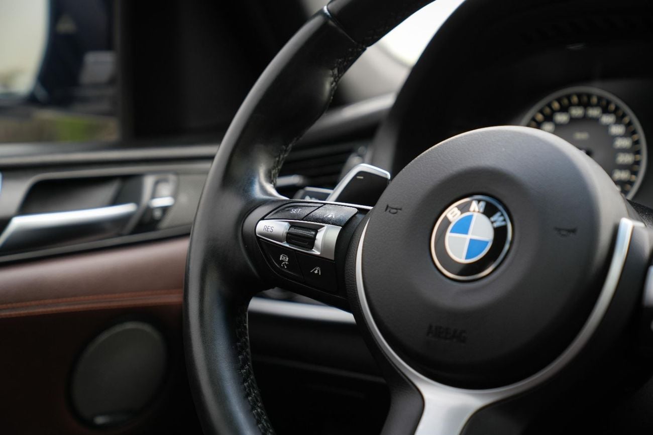 BMW X3 X DRIVE 28I 2017!! GCC SPECS!! WELL MAINTAINED