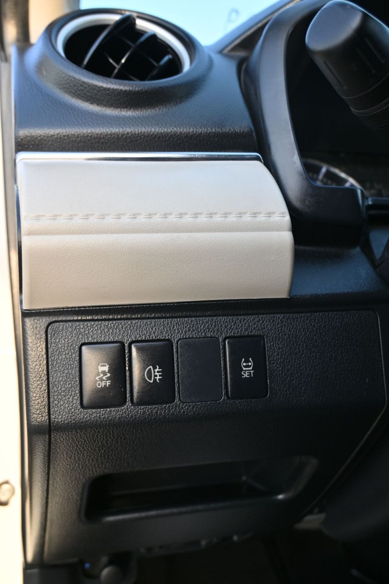 Toyota Rush EX 1.5L Toyota Rush - 2022 - GCC - Accident-Free - 1.5L  - 7 Seats - Excellent Condition