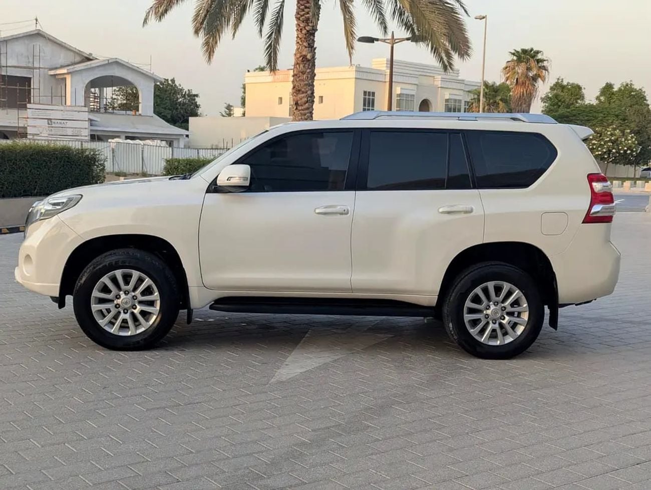Toyota Prado GXR | GCC Specs | 62,381 KM | 2.7L V4 | Excellent Condition