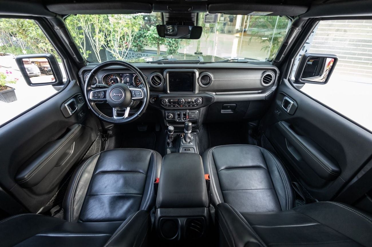 Jeep Wrangler Sahara 3.6L A/T (5 Seater) Jeep Wrangler Sahara 70th Anniversary 2021 GCC under Agency Warranty for