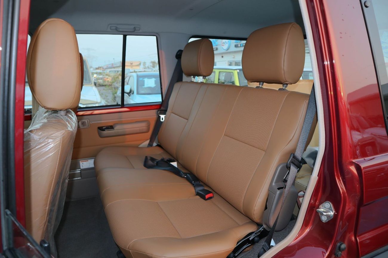 Toyota Land Cruiser 70 TOYOTA LAND CRUISER HARDTOP 4.0L 2023  Engine: 4.0L