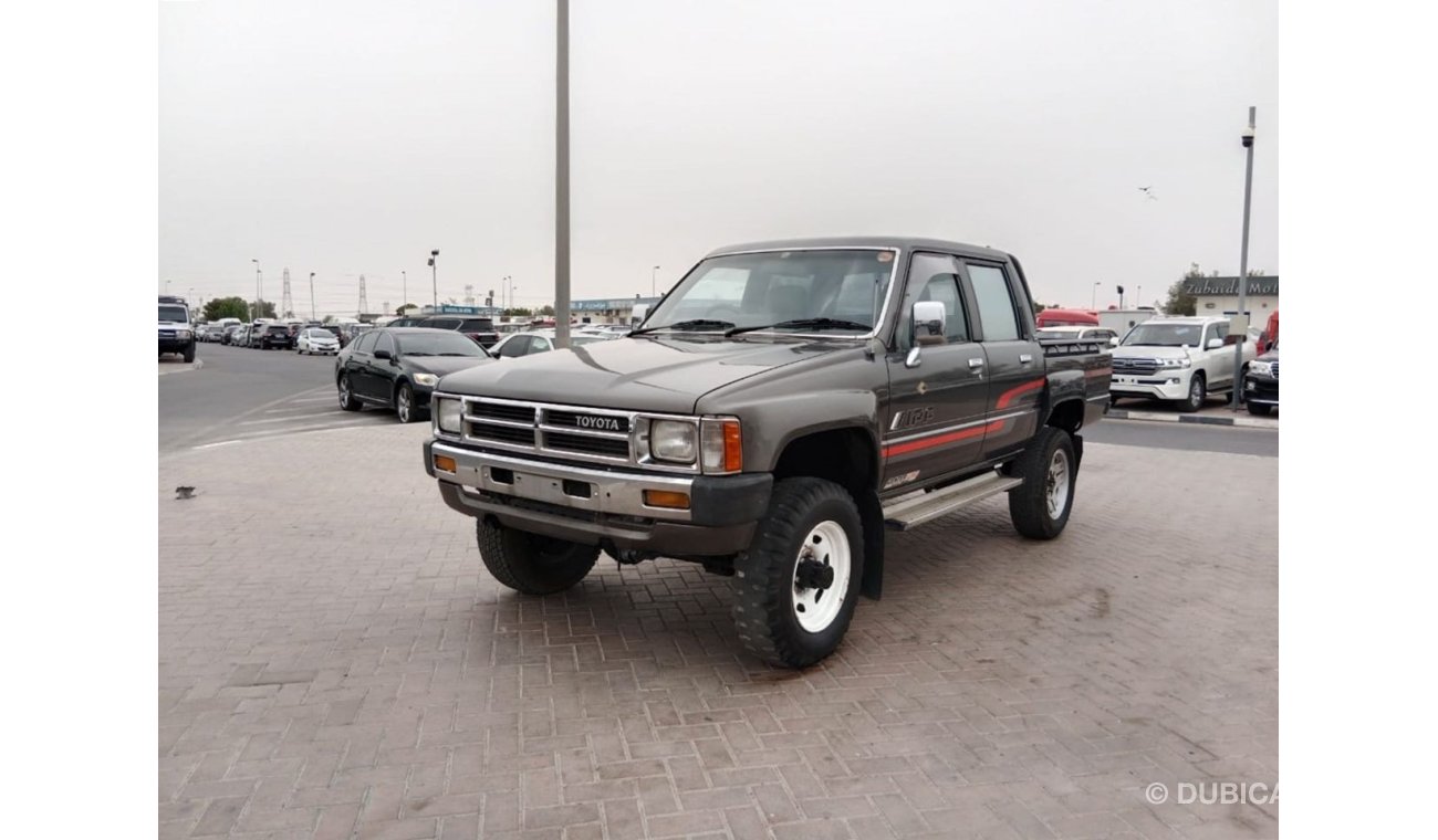 تويوتا هيلوكس TOYOTA HILUX PICK UP RIGHT HAND DRIVE (PM1554)