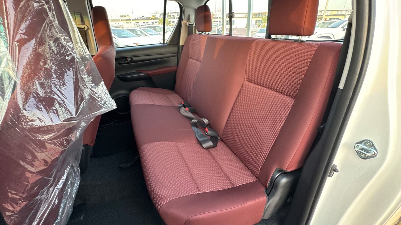 Toyota Hilux 2.0L Petrol Manual 2024 New 0Km