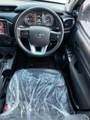 تويوتا هيلوكس Facelift SR Right Hand Drive