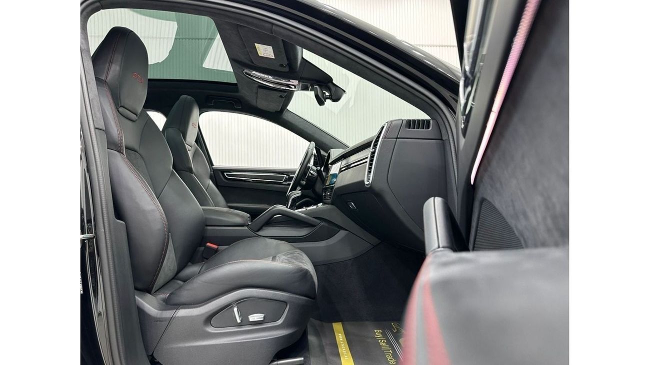 بورش كايان 2021 Porsche Cayenne GTS, 1 Year Unlimited Km Warranty, Full Service History